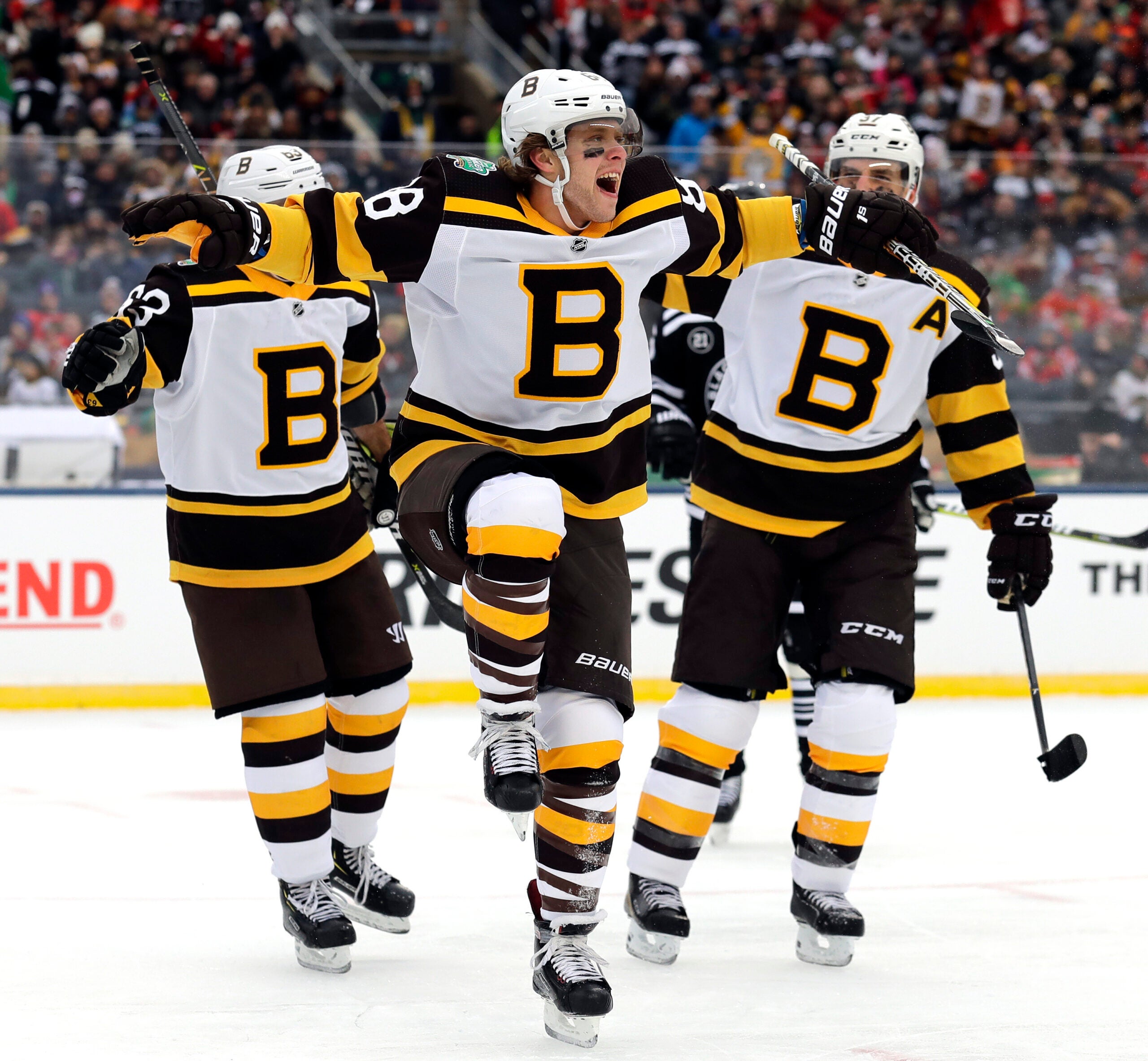 Luis Tiant was a big fan of David Pastrnak's penalty-shot goal