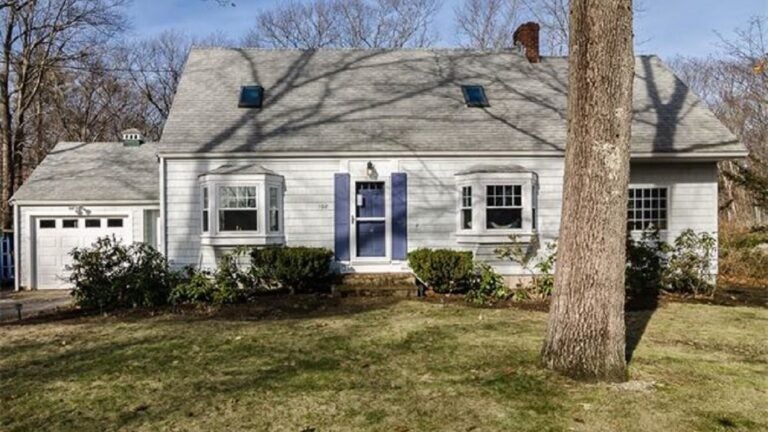 108-Summit-Road-Abington