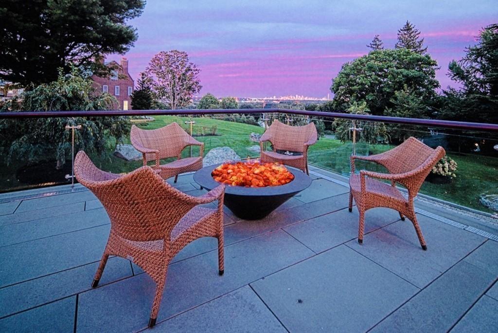 Glass and limestone stunner in Belmont drops for 6.4 million