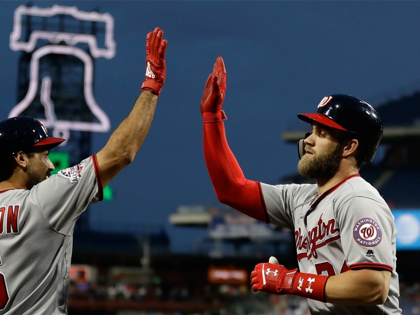 Phillies' Harper flips out on ump, tosses helmet into the stands