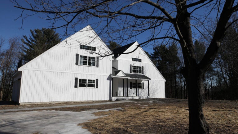 16-Longview-Drive-Chelmsford-Exterior