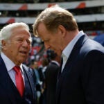 Robert Kraft and Roger Goodell in Mexico City in 2017.