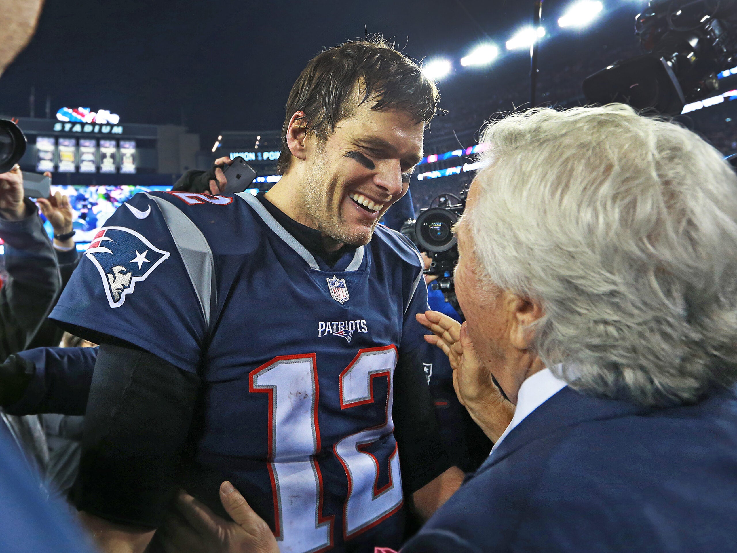 Patriots owner Robert Kraft prays for 1 more season with Tom Brady - Good  Morning America