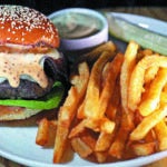 Cheeseburger at Buttonwood