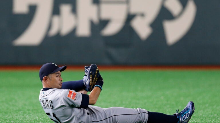 Ichiro Suzuki returns to Japan with Mariners