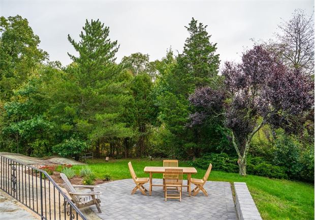 24-Locust-Rd-Cohasset