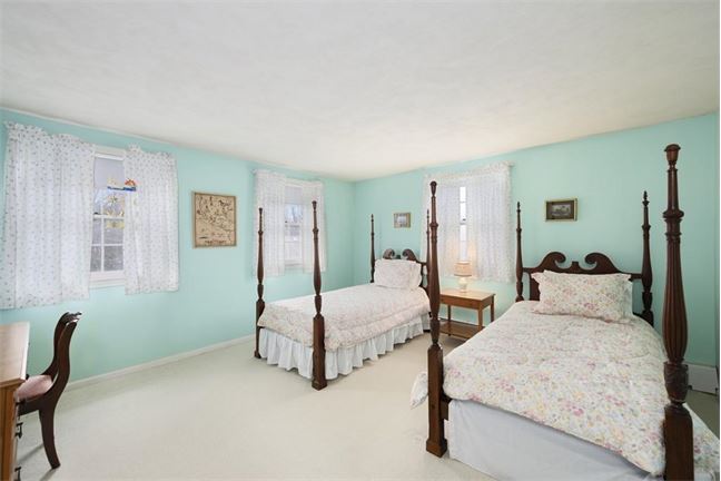 11-Schooner-Ridge-Marblehead