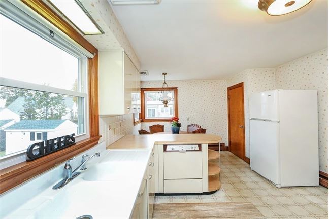 114-Mifflin-Drive-North-Andover