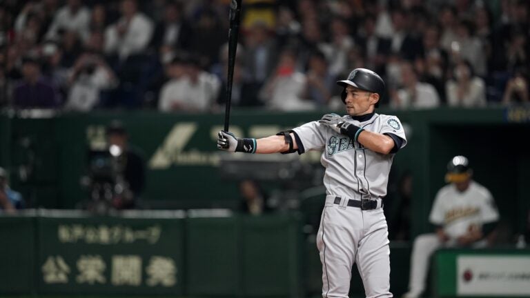 The Mariners beat the A's in MLB's first game of the season in Tokyo