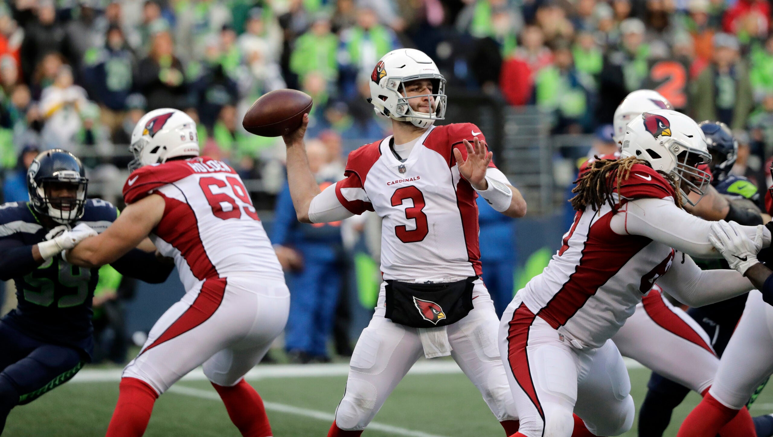 Patriots, Giants, Chargers reportedly interested in Cardinals QB