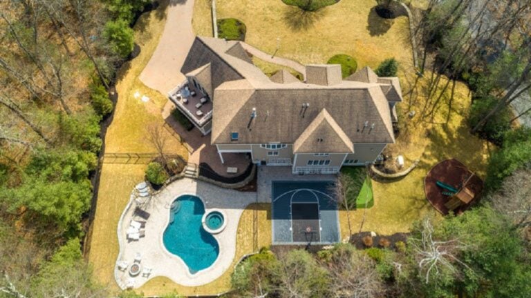 2-Shandel-Circle-Andover