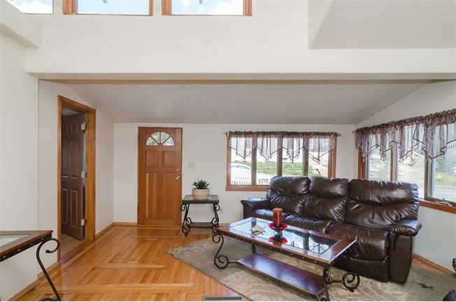10-Whiton-Ave-Hingham