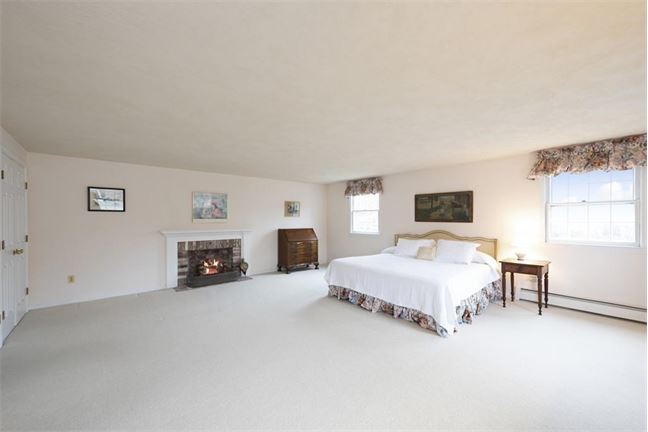 11-Schooner-Ridge-Marblehead