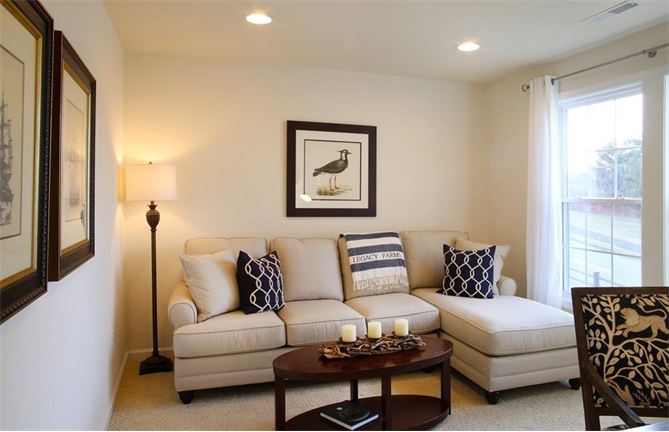 2-Locust-Lane-Hopkinton