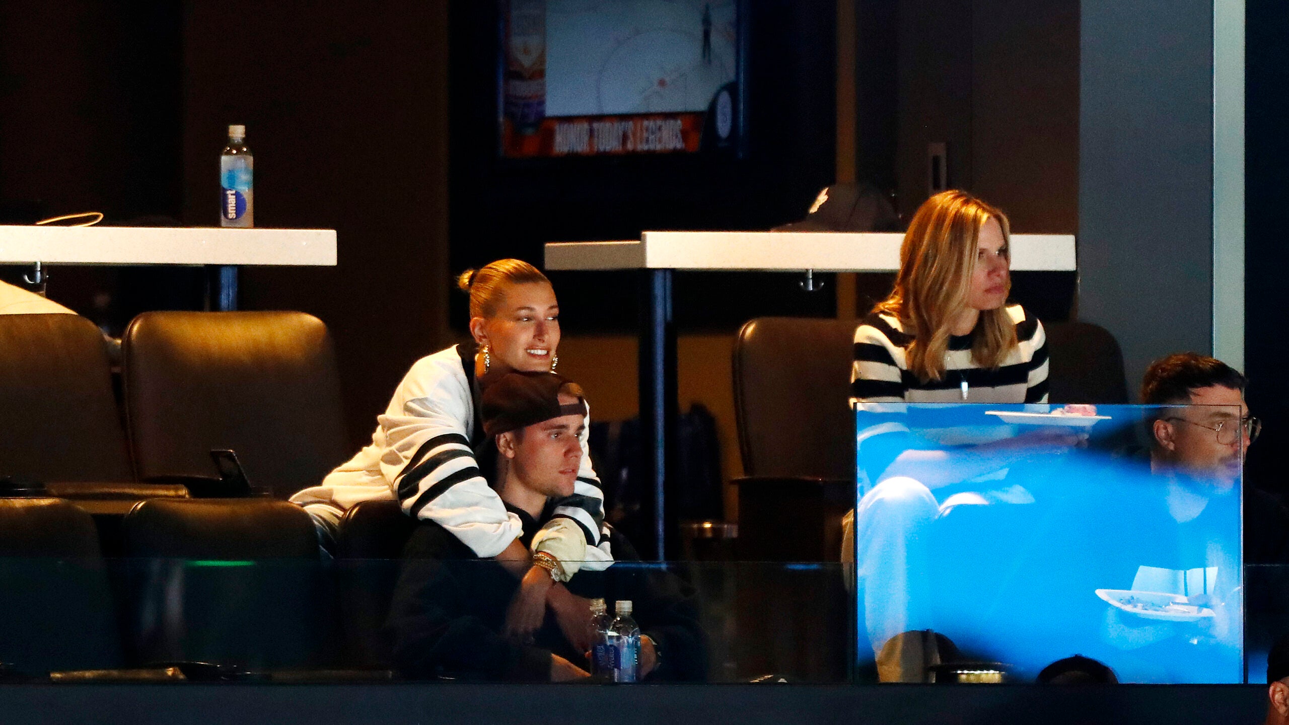 Justin Bieber makes out with new wife Hailey Baldwin during Leafs