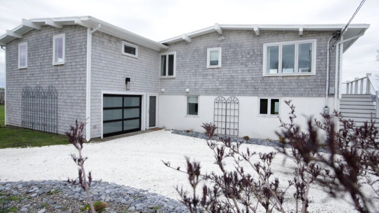 122-Driftwood-Lane-Tiverton-RI-Exterior