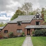 20-Metacomet-Road-Newton