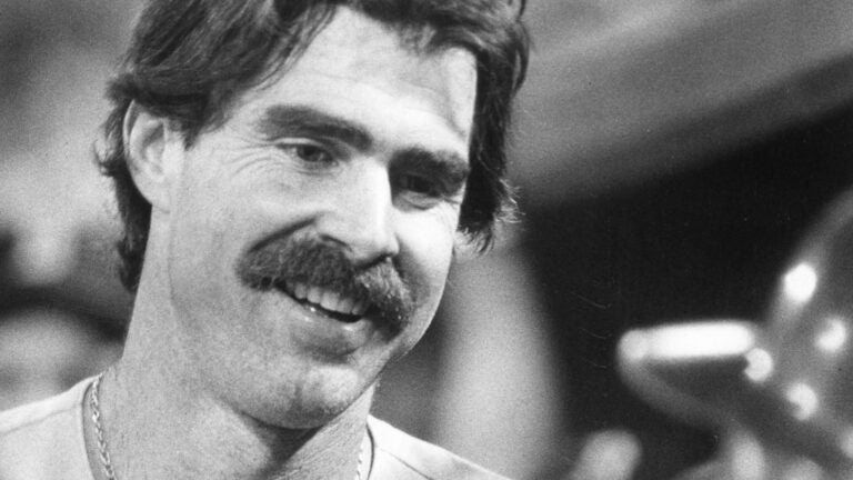 Former Red Sox first baseman Bill Buckner dies at 69