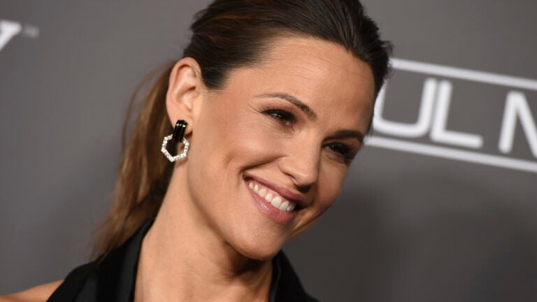 Jennifer Garner named Hasty Pudding Woman of the Year