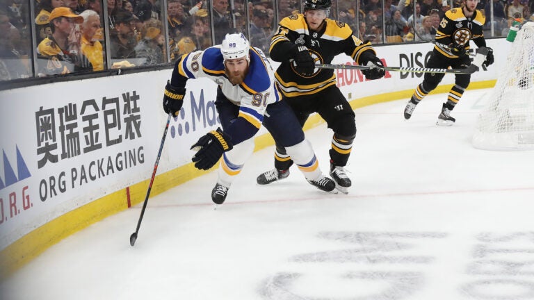 Bruins fall to Blues in Game 4, Stanley Cup Final series tied heading back  to Boston