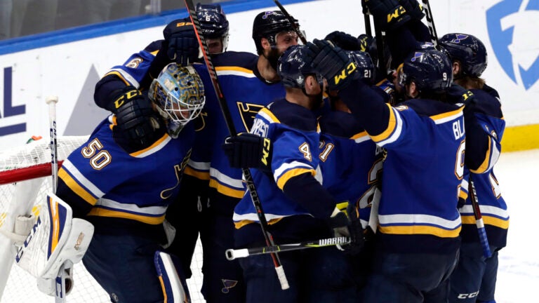 Bruins fall to Blues in Game 4, Stanley Cup Final series tied heading back  to Boston