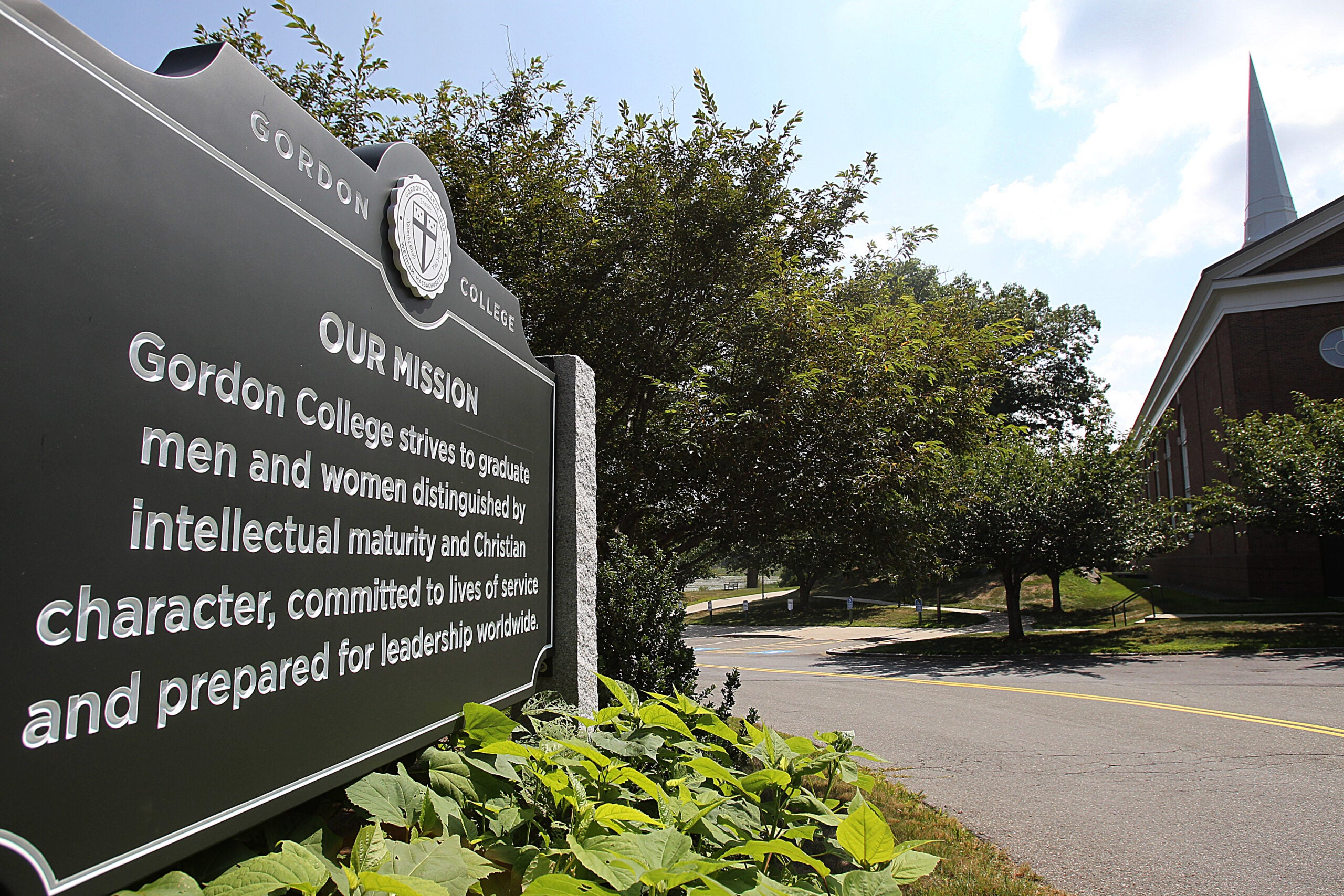 Wenham's Gordon College eliminates jobs and majors