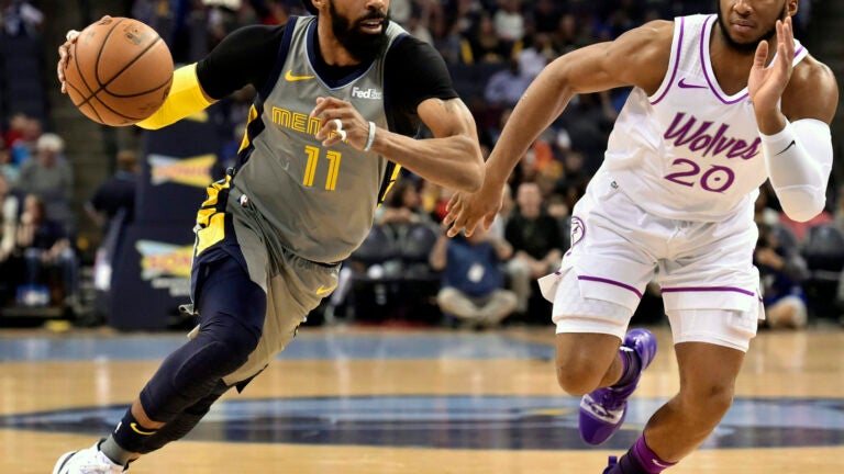 Utah's Mike Conley invited to 1st NBA All-Star Game; will be in 3-point  contest