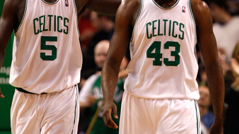 Boston Celtics: Kendrick Perkins has Kevin Garnett's back