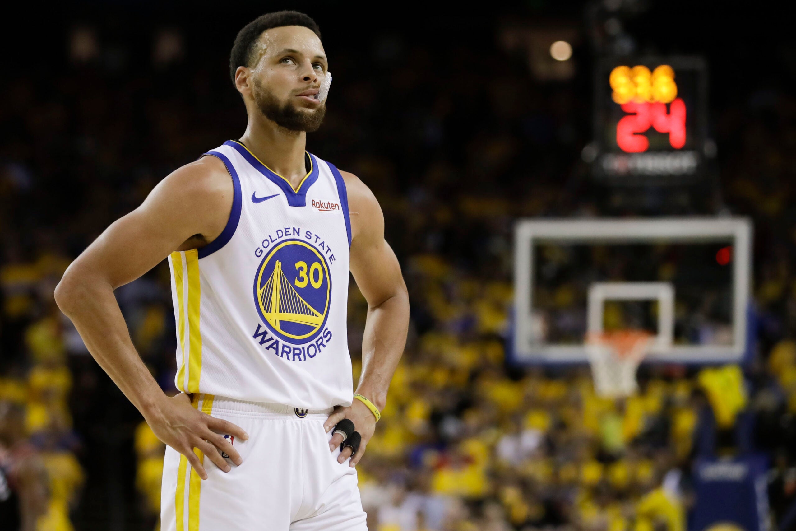 NBA Finals 2019: Steve Kerr says Warriors are 'trying to mix up' usage of Stephen  Curry, offense