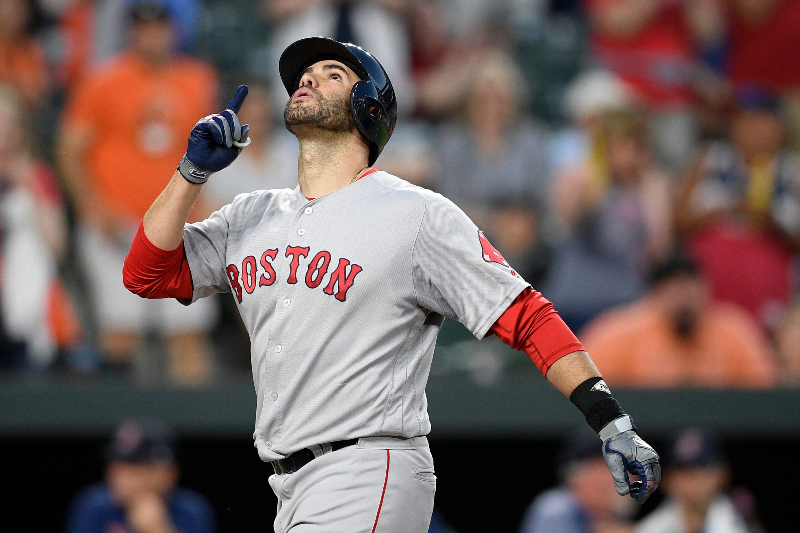 Red Sox's J.D. Martinez hits three homers in win vs. Orioles 