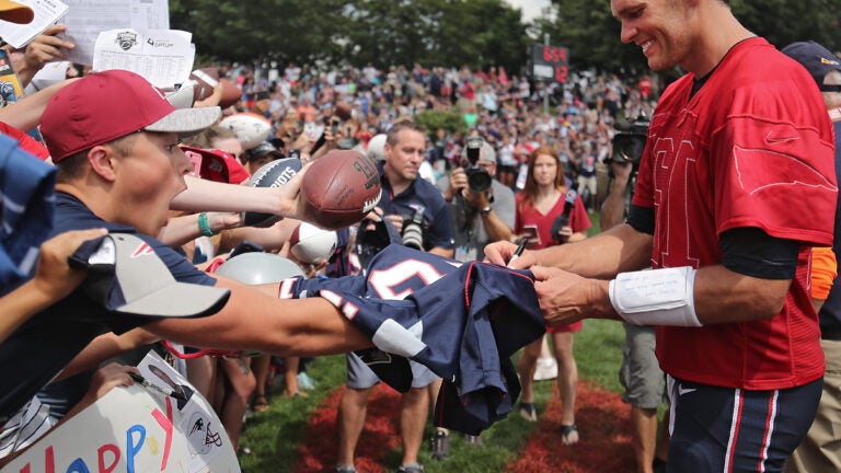 Tom Brady wins 18 states in top selling NFL jersey map