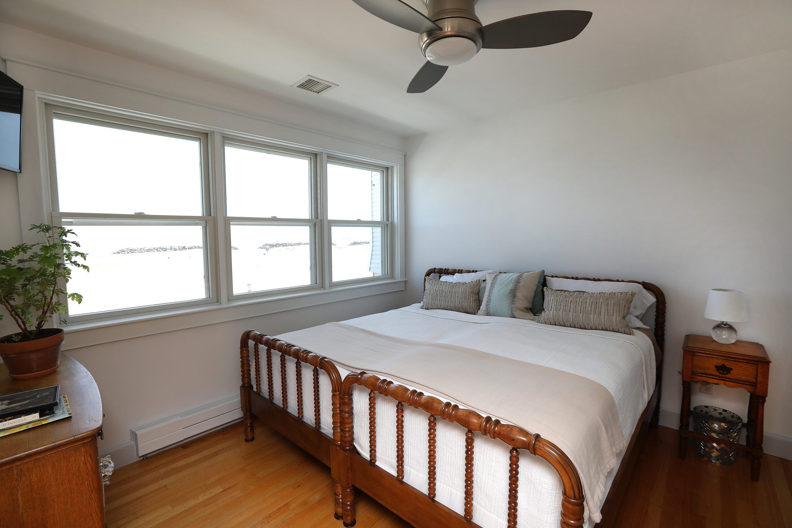 118-Winthrop-Shore-Drive-Bedroom