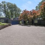 4-Twin-Pond-Lane-Lincoln-Exterior