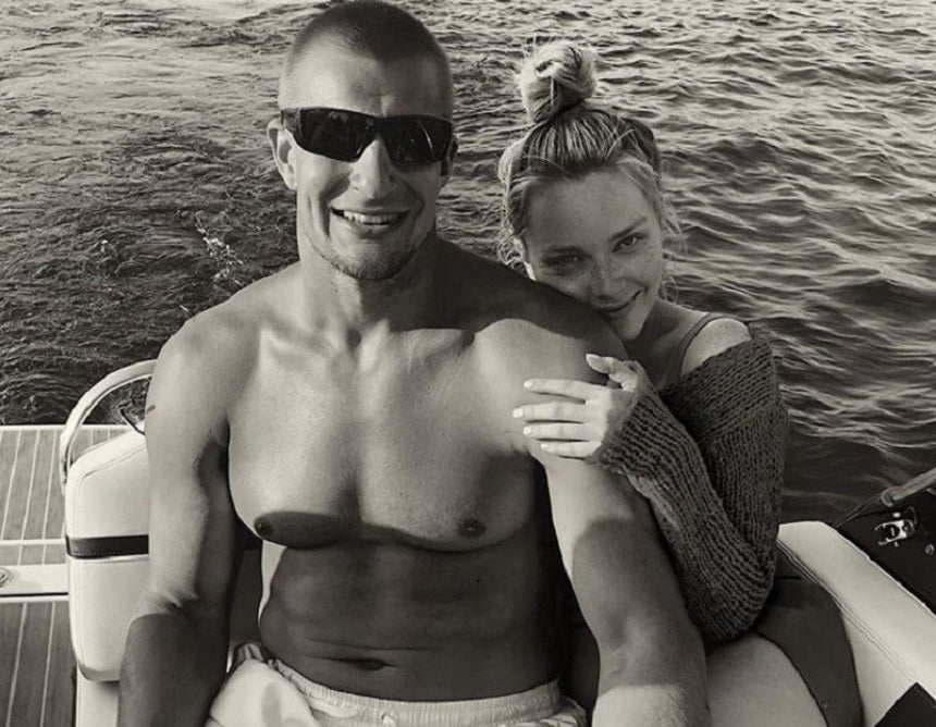 Camille Kostek weighed in on whether Rob Gronkowski could come out of  retirement