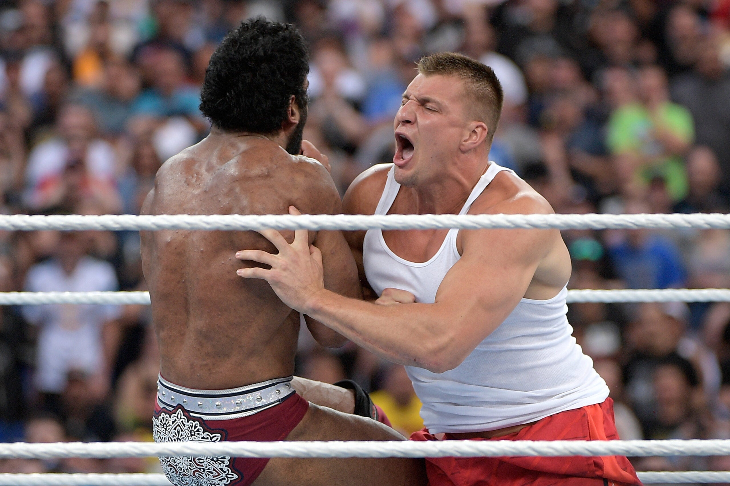 Watch NFL star Rob Gronkowski storm the ring at WWE Wrestlemania