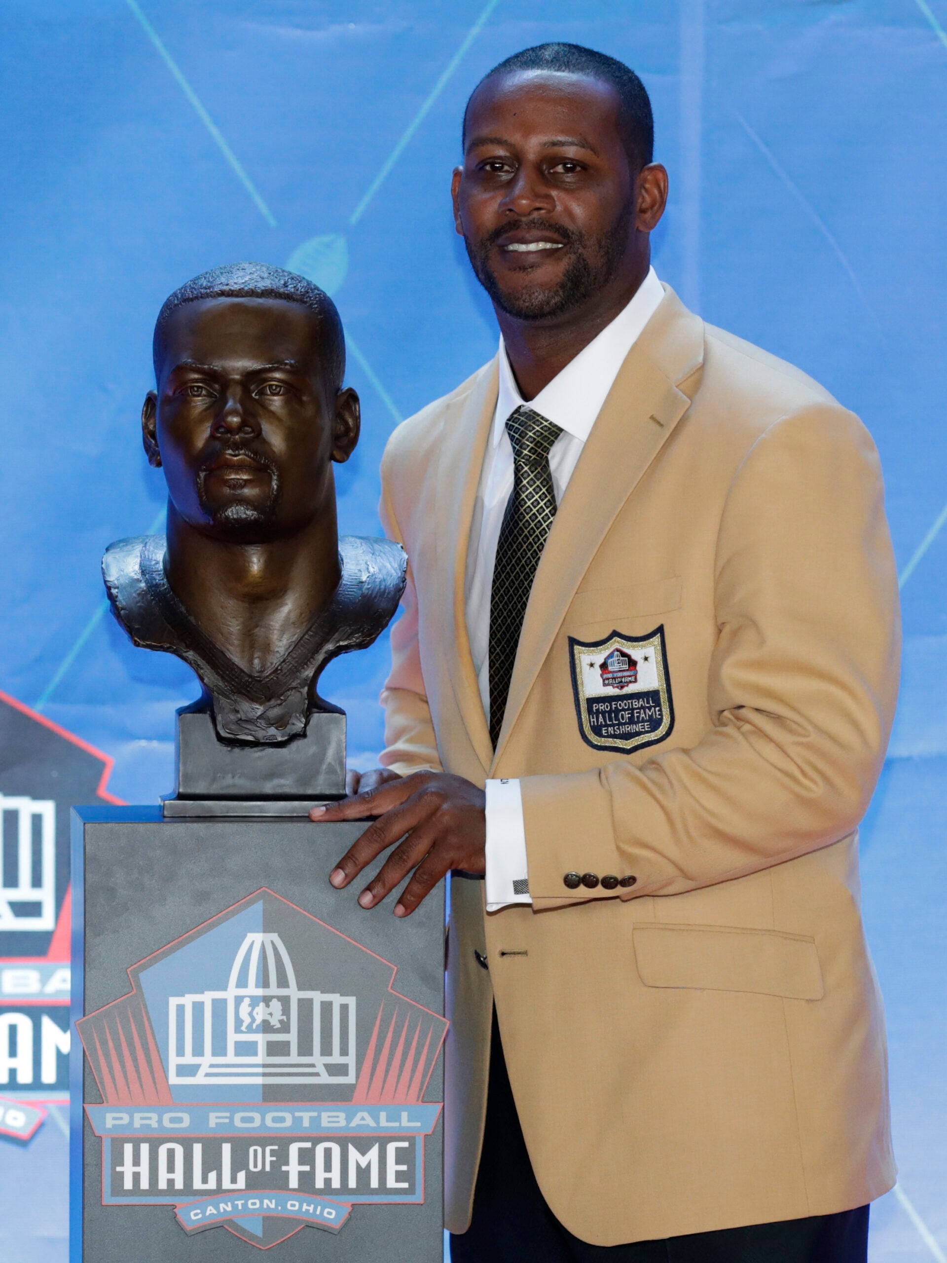 Defense was on display at Pro Football Hall of Fame induction ceremony -  The Boston Globe