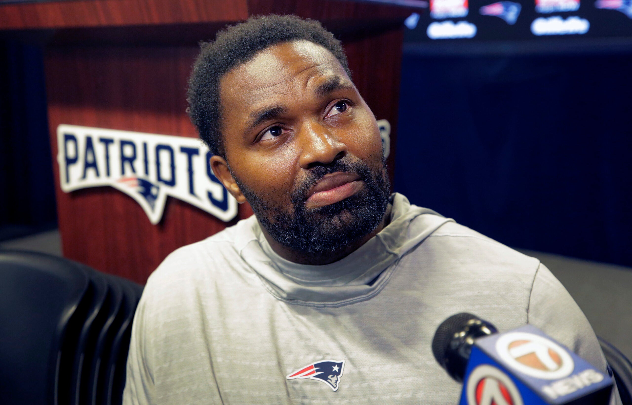 Jerod Mayo praised the progress of the Patriots' defense