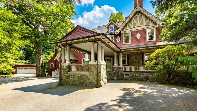 326 highland ave winchester exterior