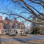 whitin-lasell-manor-exterior-front