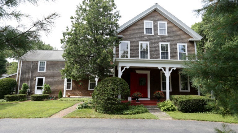 1700-great-plain-ave-needham-exterior