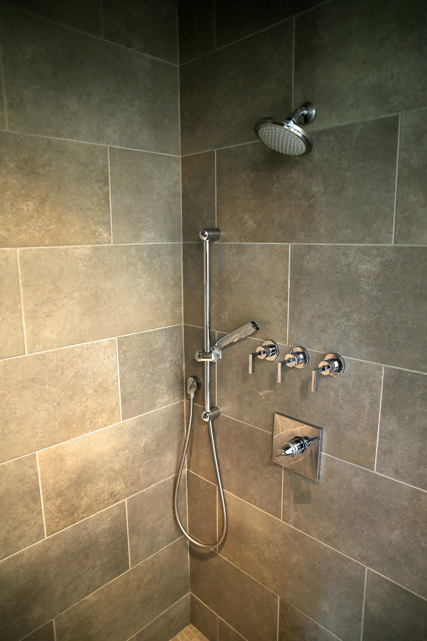 162-Glezen-Lane-Wayland-Master-Shower