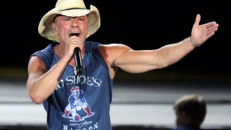 Garth Brooks Gillette Stadium concert canceled over COVID-19 concerns