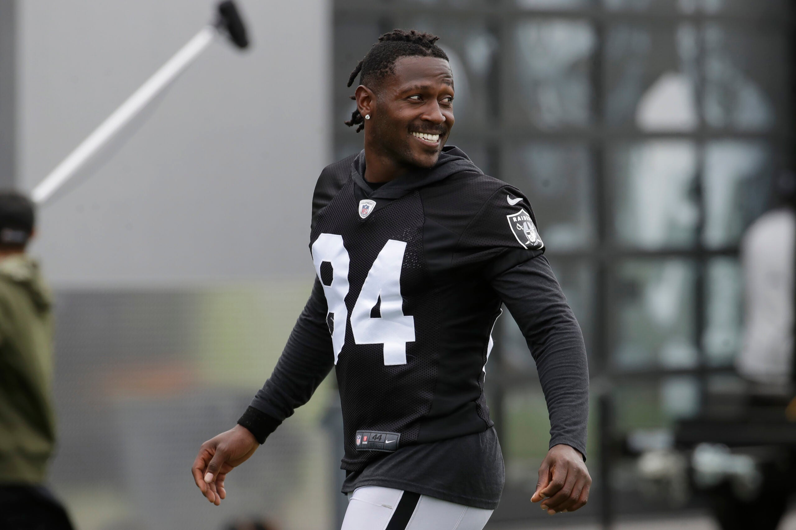 Raiders' Antonio Brown voted best receiver by NFL peers