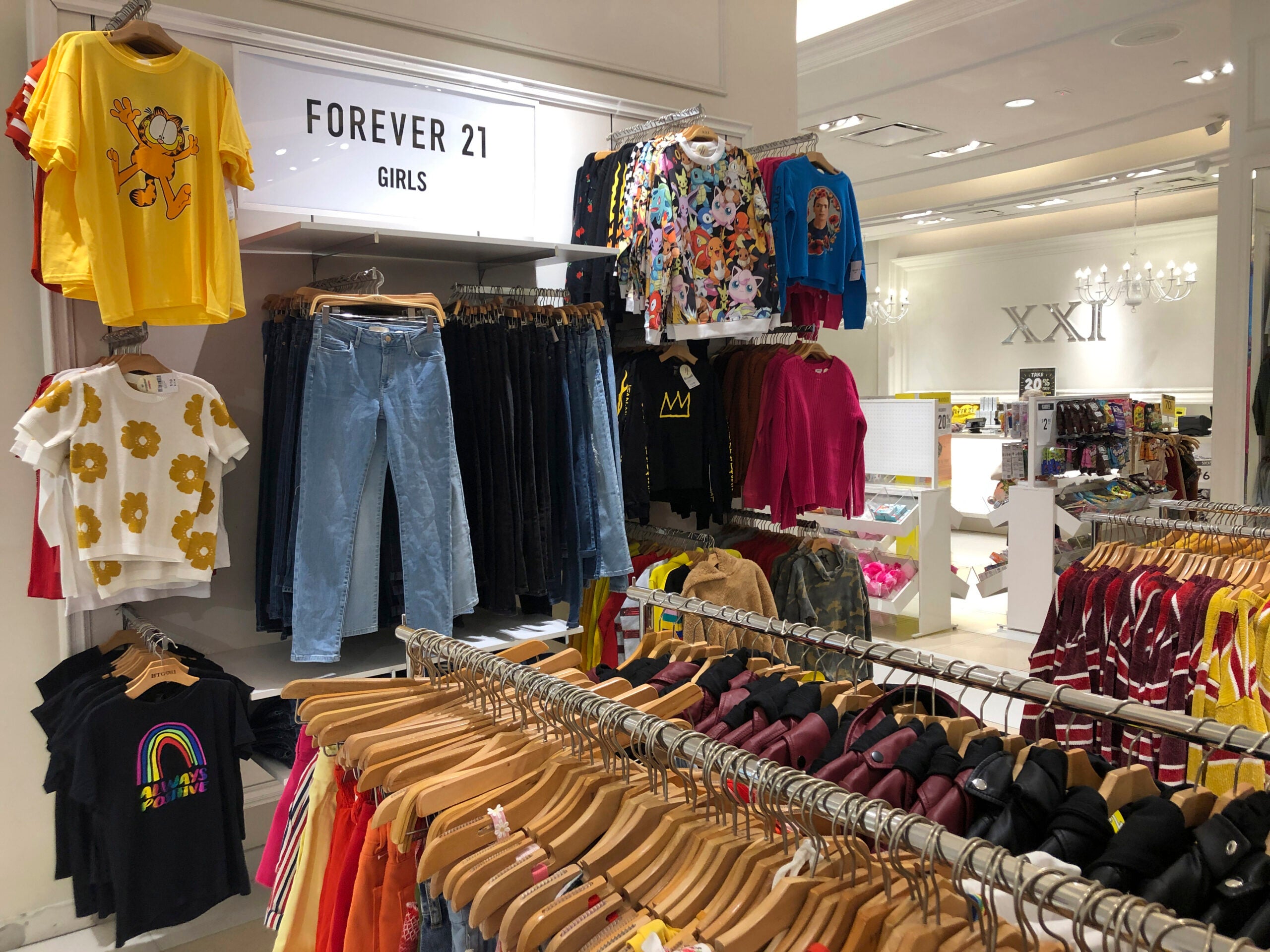 Fashion retailer Forever 21 files for bankruptcy protection, Retail  industry