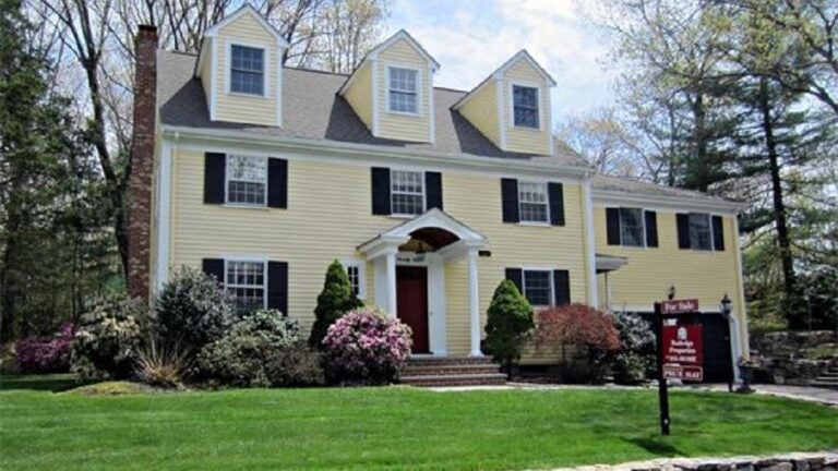 78-Westgate-Road-Wellesley-Exterior