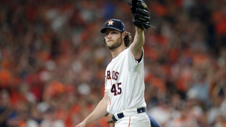 Video Pitcher Gerrit Cole signs $324 million deal with Yankees