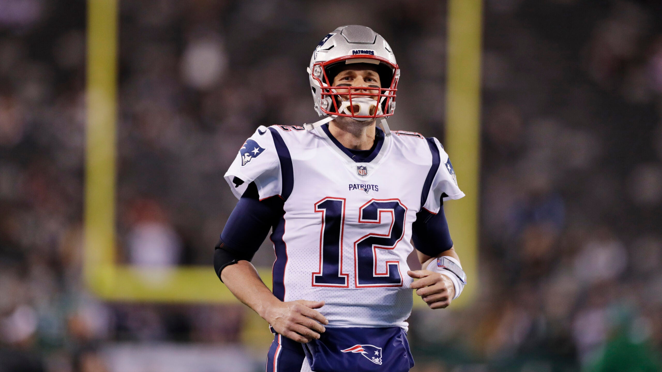 What experts are predicting for Sunday's Patriots-Browns game