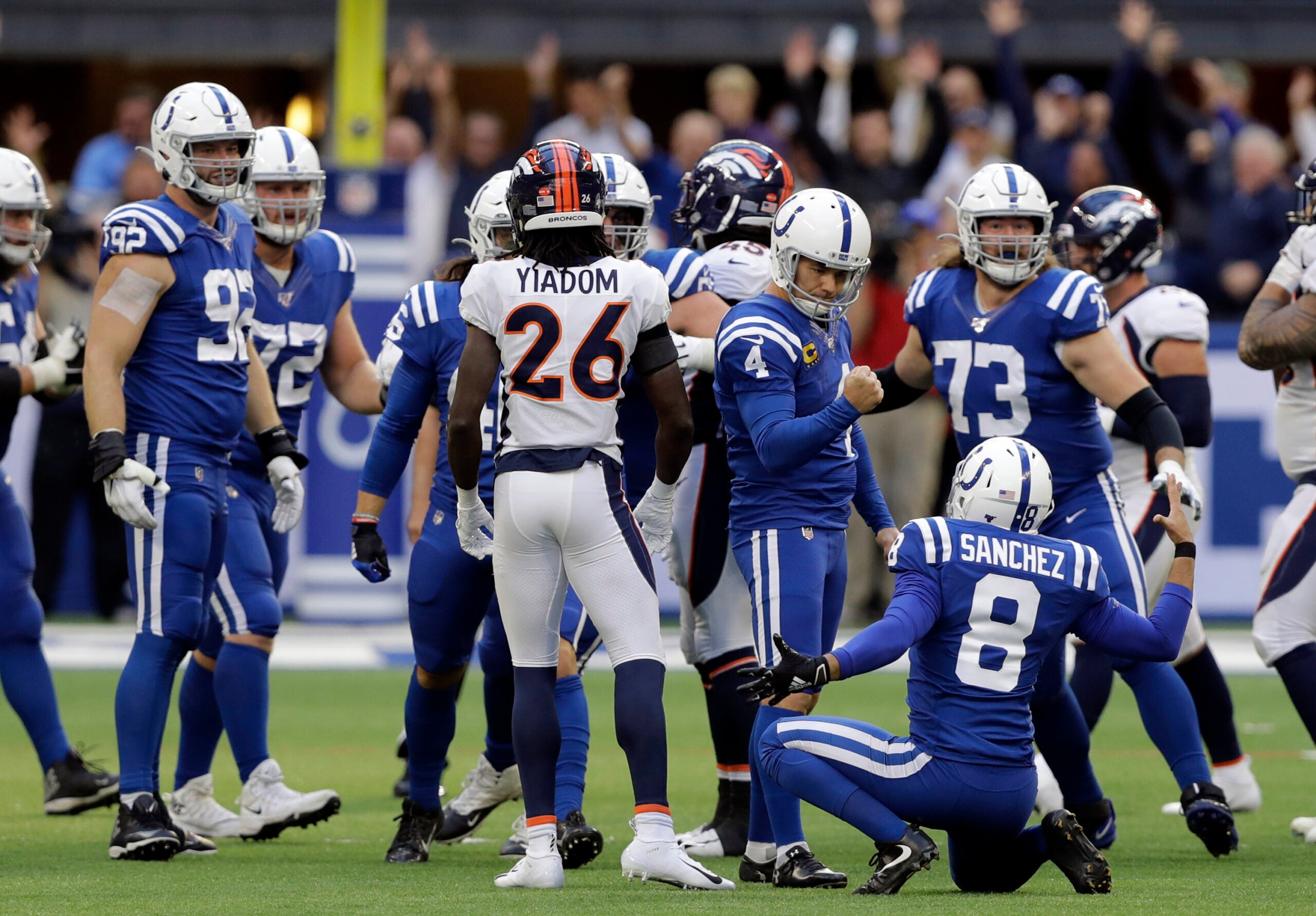 Season over for Colts' Adam Vinatieri as kicker goes on injured reserve