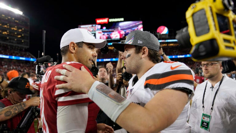 Jimmy Garoppolo, 49ers stay undefeated, dominate Baker Mayfield