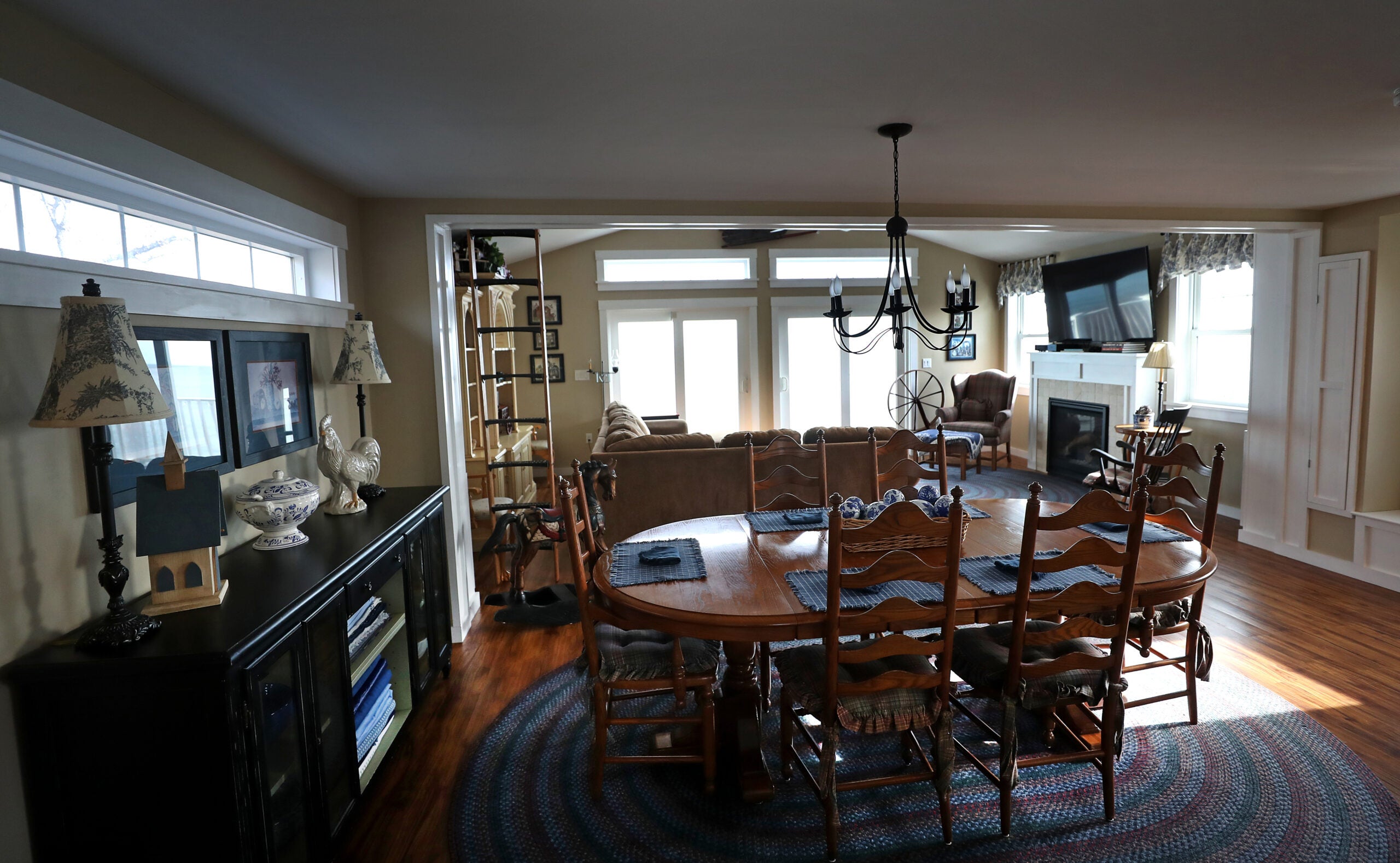 Zillows Insider Tips Unlocking Plymouths Best Dining Experiences - 3jx690r